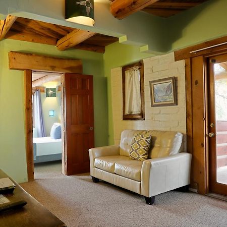 Chipeta Lodge Риджуей Екстериор снимка