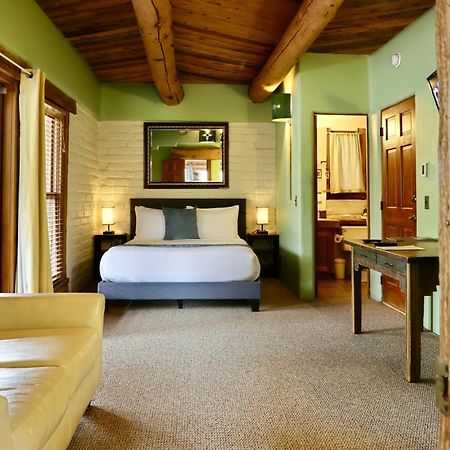 Chipeta Lodge Риджуей Екстериор снимка