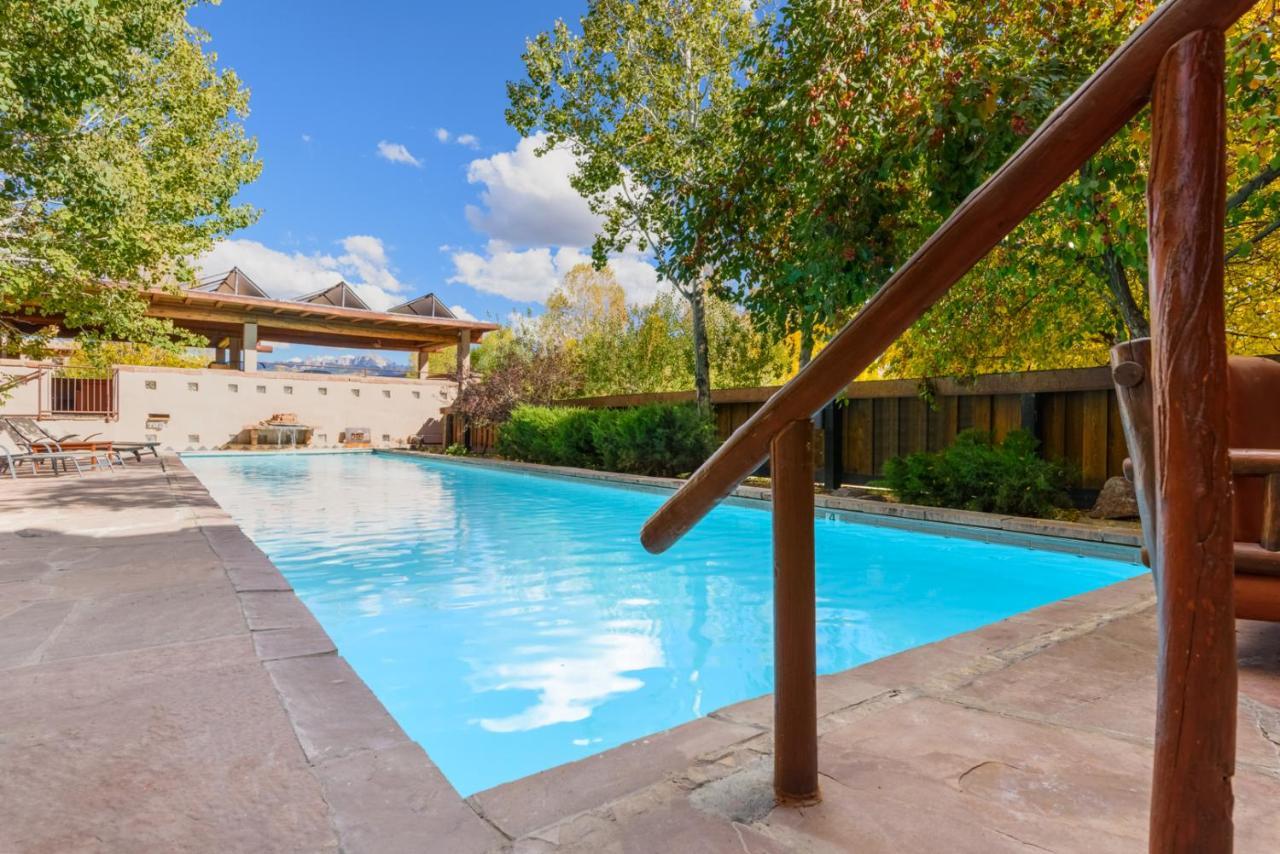 Chipeta Lodge Риджуей Екстериор снимка