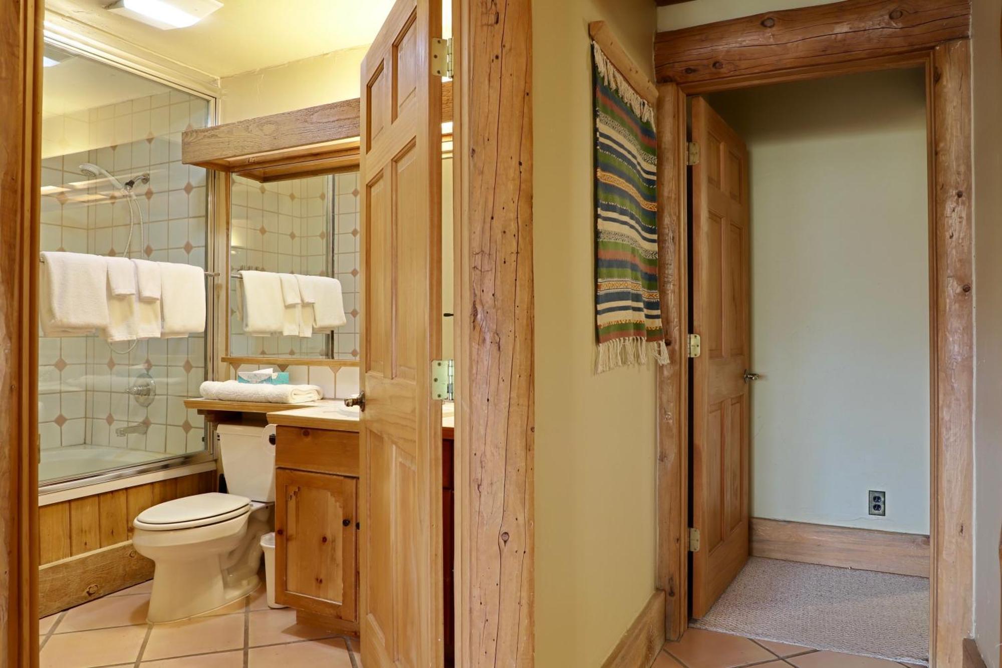Chipeta Lodge Риджуей Екстериор снимка