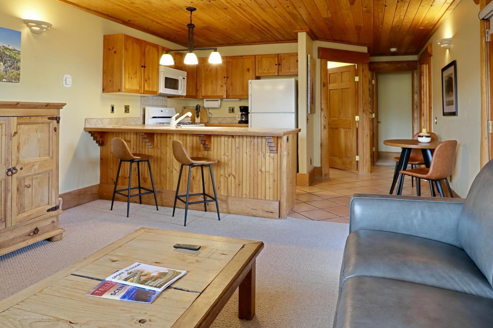 Chipeta Lodge Риджуей Екстериор снимка