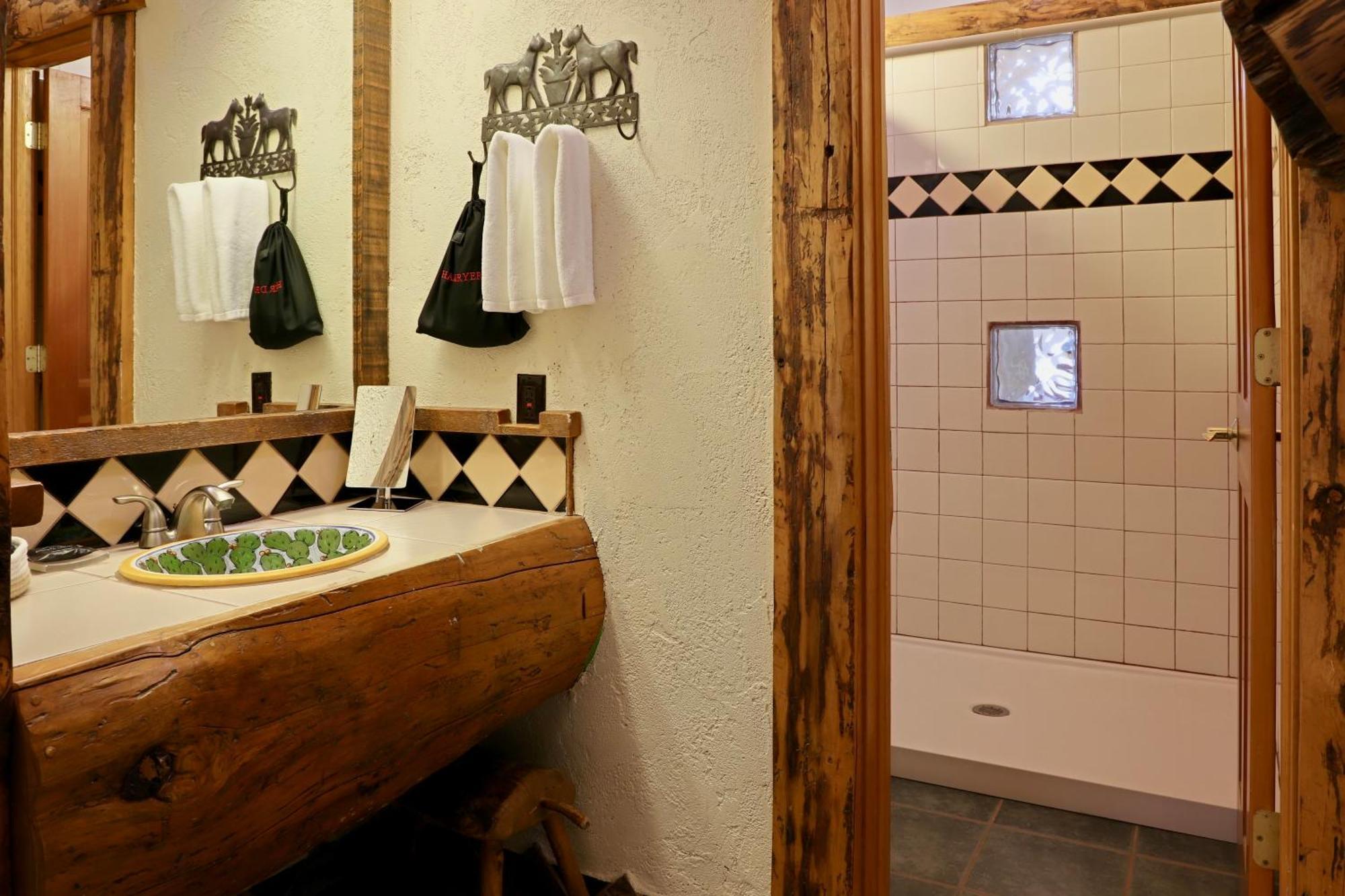 Chipeta Lodge Риджуей Екстериор снимка
