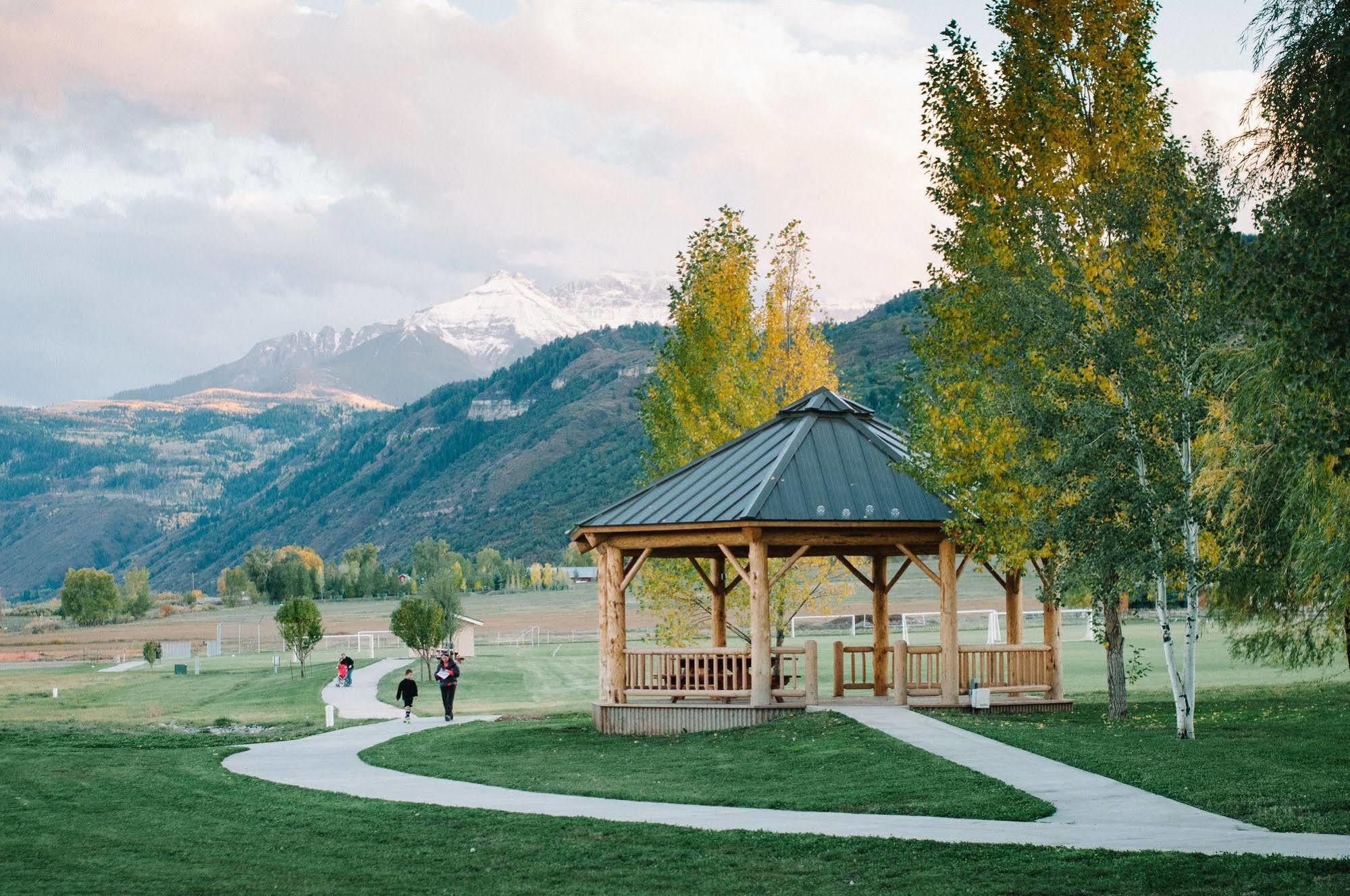Chipeta Lodge Риджуей Екстериор снимка